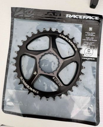 Used Race Face Next SL carbon 2024 bike — image 11 of 13