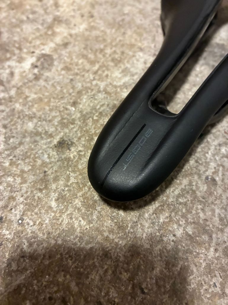 Used Selle Italia SLR Boost Superflow Kit Carbonio 145 mm bike — image 2 of 7
