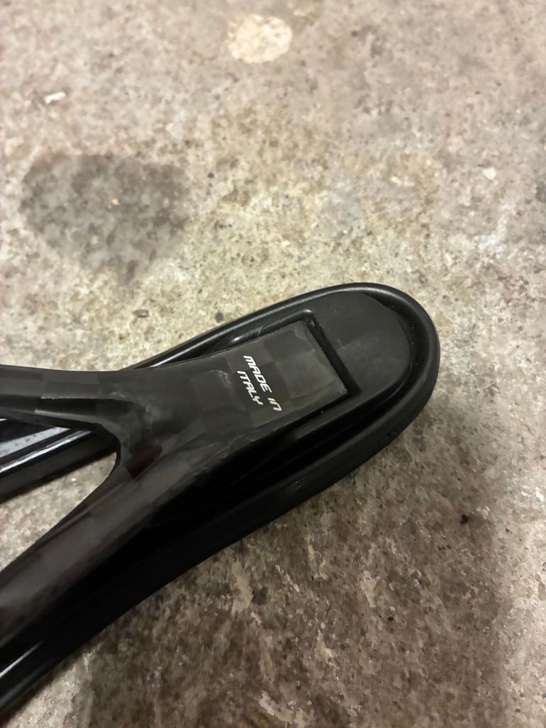 Used Selle Italia SLR Boost Superflow Kit Carbonio 145 mm bike — image 4 of 7