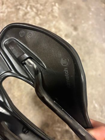 Used Selle Italia SLR Boost Superflow Kit Carbonio 145 mm bike — image 6 of 7
