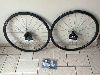 Used Reynolds AR29 Tubeless Wheelset bike — image 19 of 23