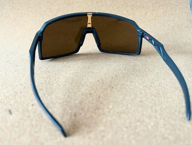 Used Oakley Sutro Fietsbril Prizm 24K Gold Lens Mat Carbon Grey Frame bike — image 3 of 5