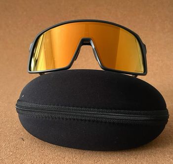 Used Oakley Sutro Fietsbril Prizm 24K Gold Lens Mat Carbon Grey Frame bike — image 2 of 5