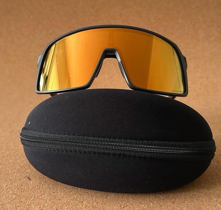 Used Oakley Sutro Fietsbril Prizm 24K Gold Lens Mat Carbon Grey Frame bike — image 2 of 5