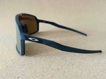 Used Oakley Sutro Fietsbril Prizm 24K Gold Lens Mat Carbon Grey Frame bike — image 4 of 5
