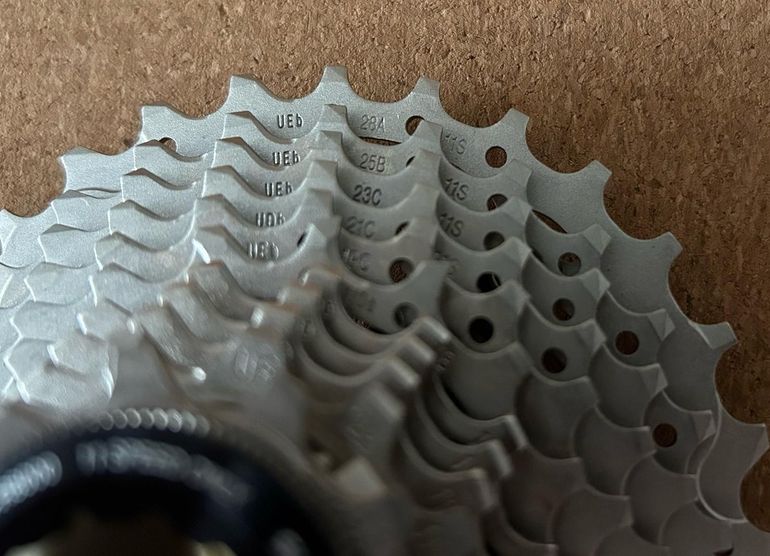 Used Shimano Ultegra CS-R8000 Cassette 11 Speed 11-28 bike — image 3 of 3