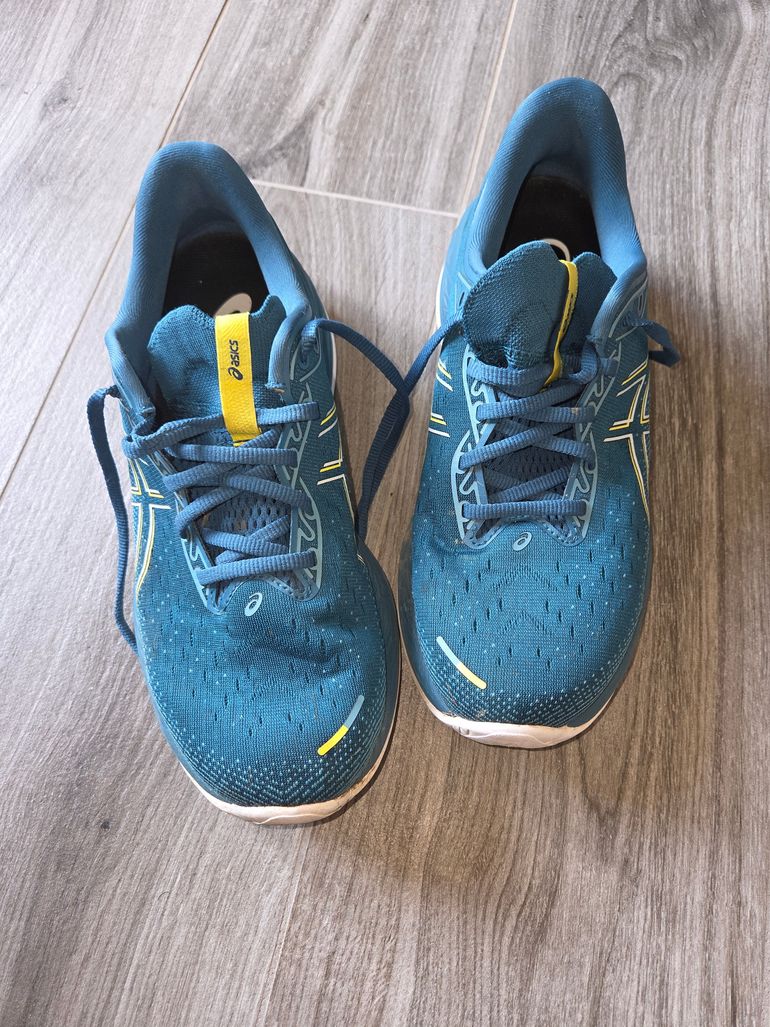 Used Asics Cumulus 26 2025 bike — image 3 of 7