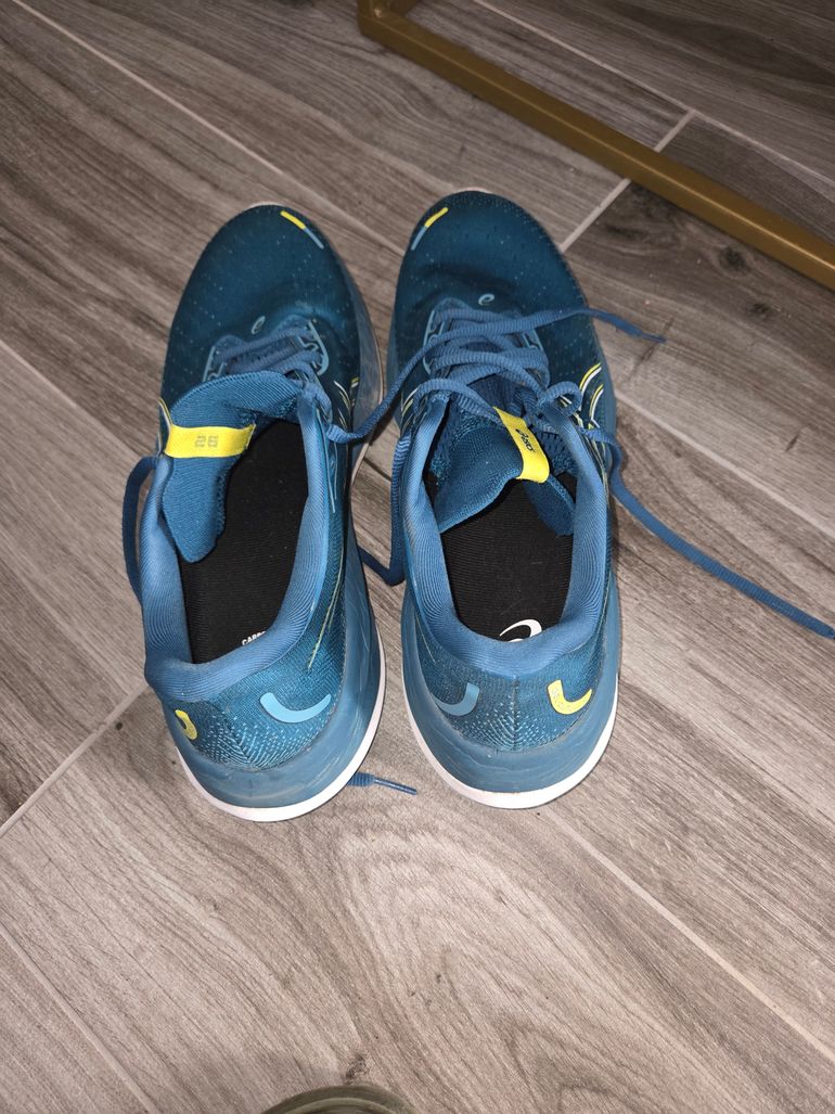 Used Asics Cumulus 26 2025 bike — image 1 of 7