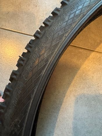 Used Schwalbe Hand Danpf 29x2.35 2025 bike — image 5 of 7