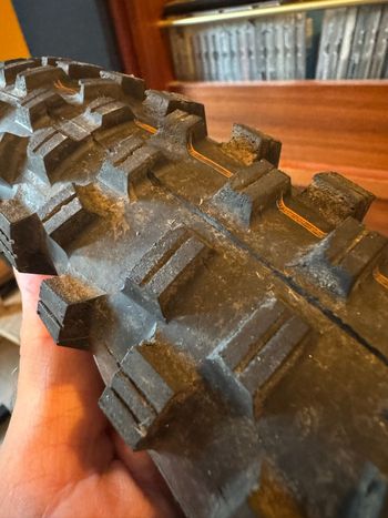 Used Schwalbe Hand Danpf 29x2.35 2025 bike — image 6 of 7