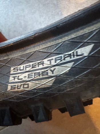 Used Schwalbe Hand Danpf 29x2.35 2025 bike — image 4 of 7