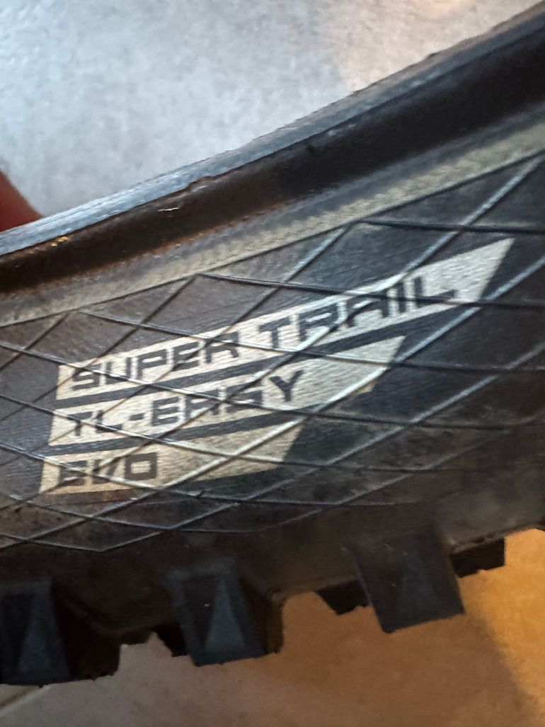 Used Schwalbe Hand Danpf 29x2.35 2025 bike — image 4 of 7