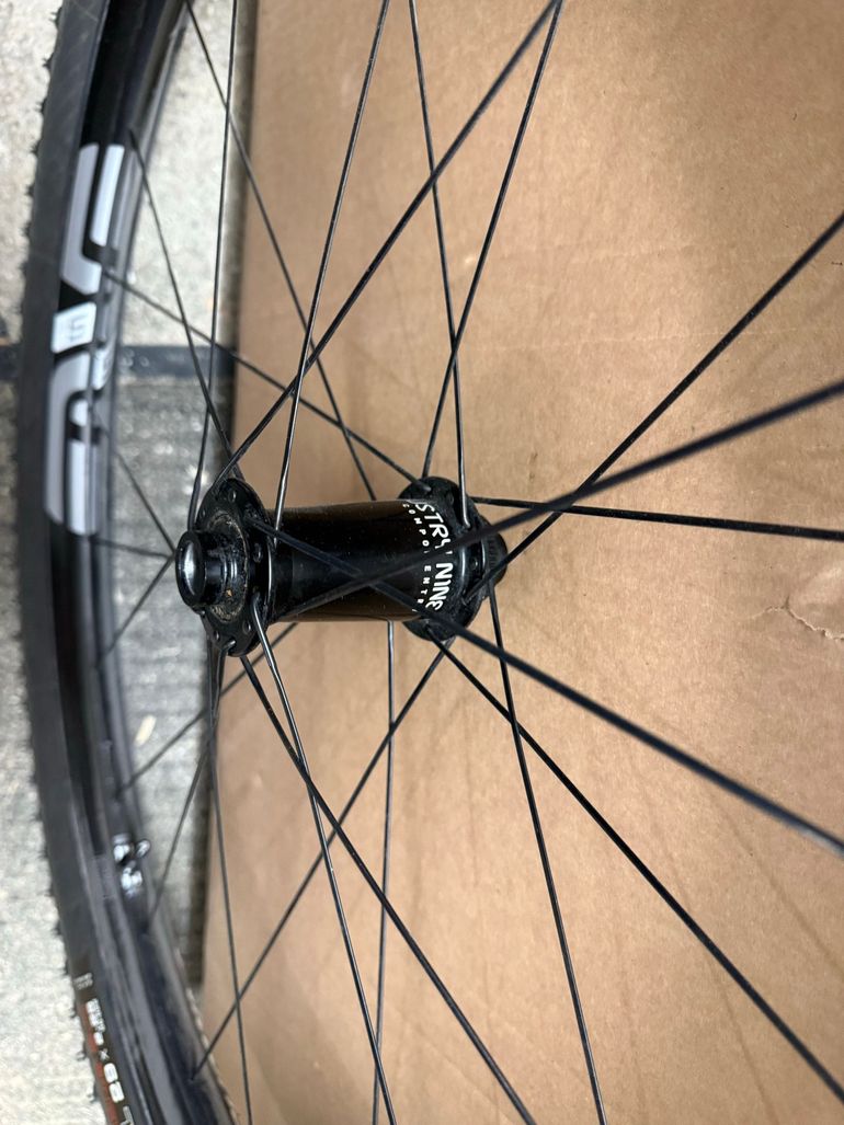 Used Enve M525 Wheelset bike — image 7 of 9