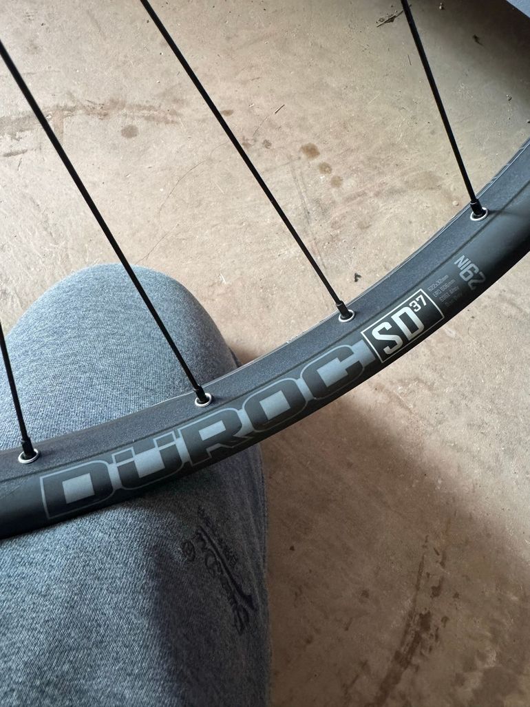 Used Sunringle SD37 Front Wheel 2024 bike — image 3 of 7