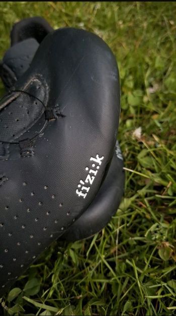 Used Fizik Vento OMN Wide 43 bike — image 2 of 7