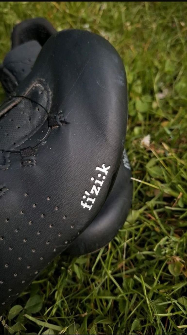 Used Fizik Vento OMN Wide 43 bike — image 2 of 7