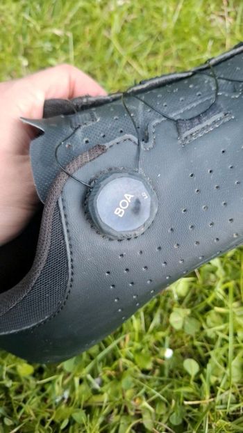 Used Fizik Vento OMN Wide 43 bike — image 6 of 7