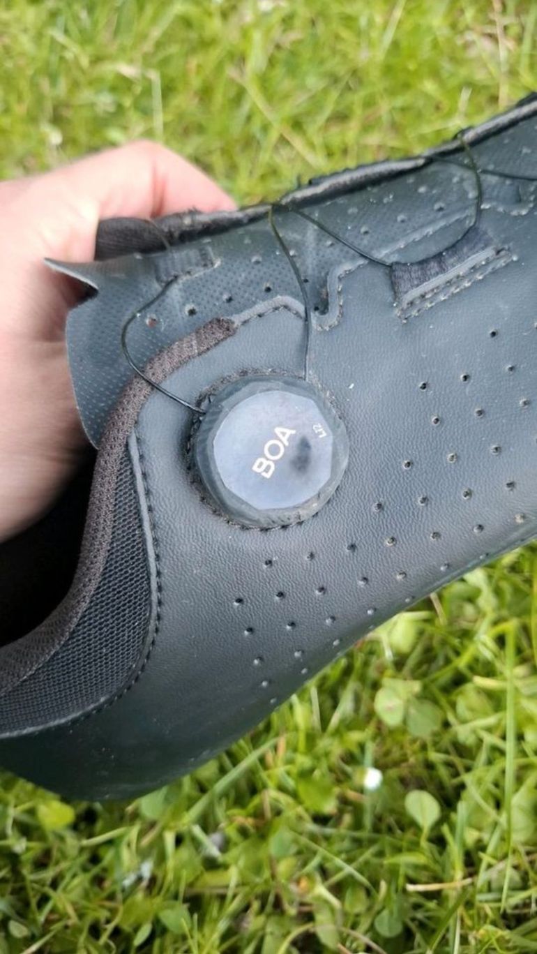Used Fizik Vento OMN Wide 43 bike — image 6 of 7