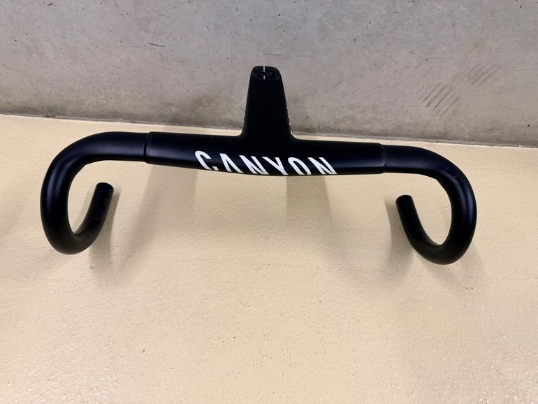 Used Canyon H36 Aerocockpit CF bike — image 1 of 4