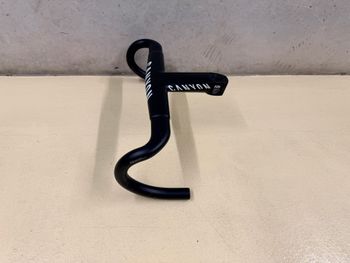 Used Canyon H36 Aerocockpit CF bike — image 2 of 4