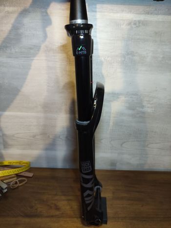 Used RockShox LYRIK Select+ Charger 2.1 RC2 Debonair bike — image 11 of 11
