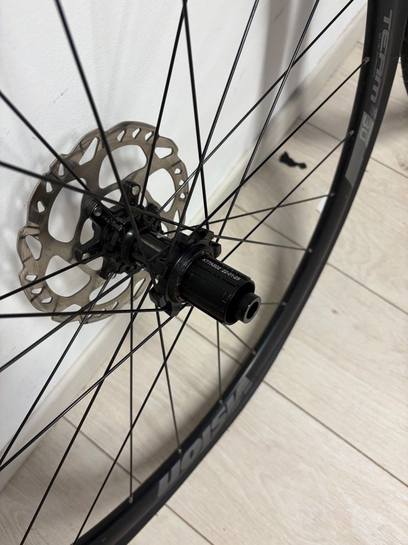 Used Vision Team 30 Disc TLR bike — image 5 of 5
