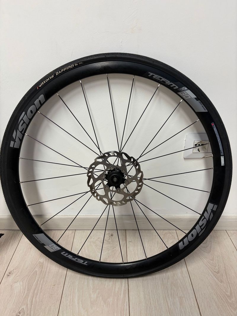 Used Vision Team 30 Disc TLR bike — image 4 of 5