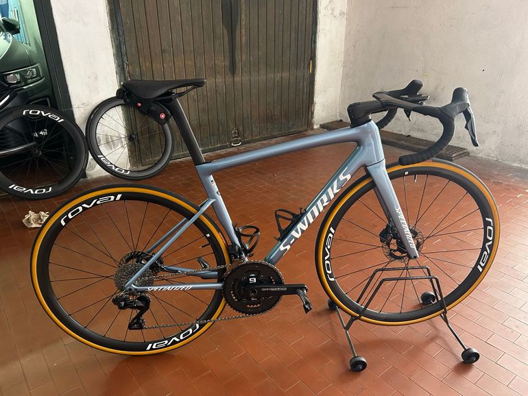 Used Specialized Alpinist CLX bike — image 1 of 2