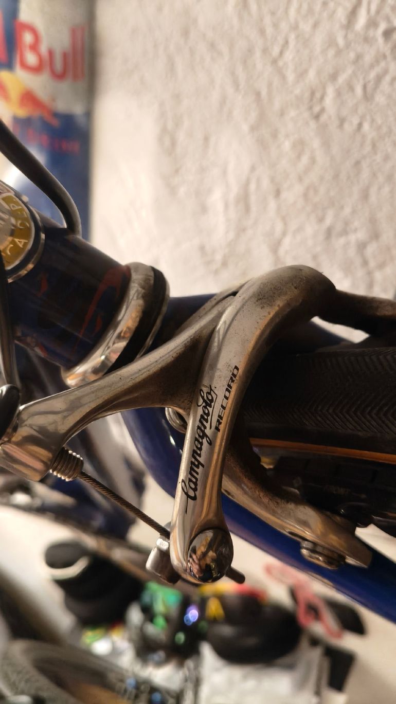 Used Campagnolo 9-speed Groupset 2000 bike — image 4 of 6