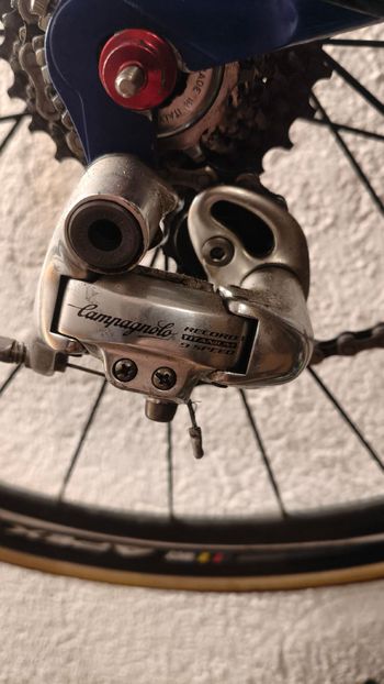 Used Campagnolo 9-speed Groupset 2000 bike — image 3 of 6
