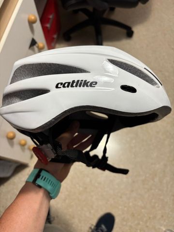 Used Catlike Carretera Helmet Cycling Accessories