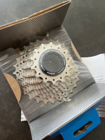 Used Shimano Ultegra CS-R8000 11V 14-28 bike — image 4 of 4