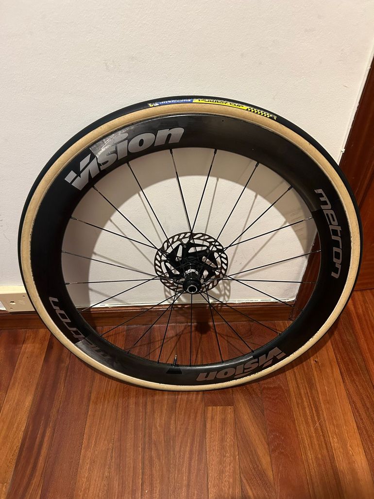 Used Vision Metron 60 RS Wheelset 2022 bike — image 3 of 4
