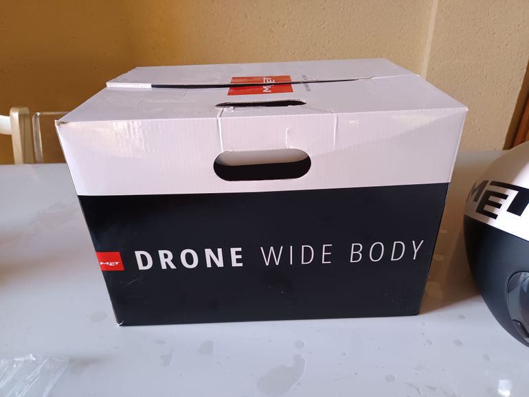 Used MET Drone Wide Body II Helmet 2024 bike — image 10 of 10