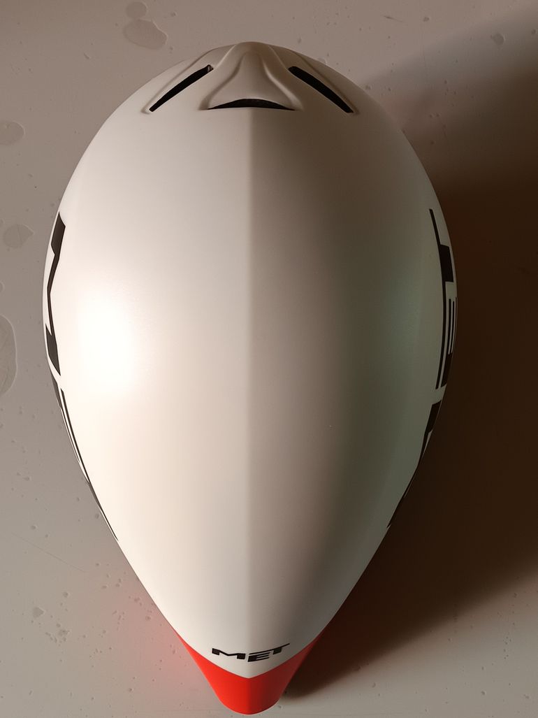 Used MET Drone Wide Body II Helmet 2024 bike — image 6 of 10