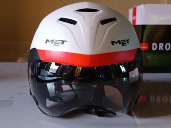 Used MET Drone Wide Body II Helmet 2024 bike — image 5 of 10