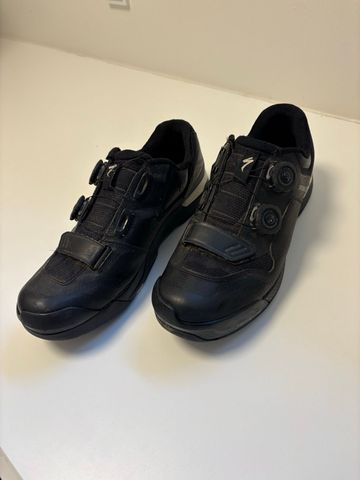 Used Specialized 2FO 2023 Cycling Shoes