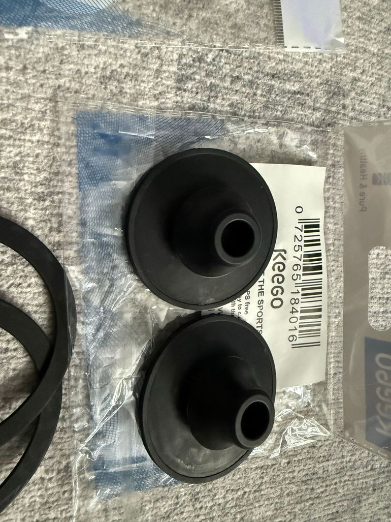 Used Keego Zubehör Set für Trinkflaschen bike — image 3 of 7