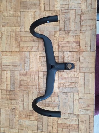 Used Specialized Roval Rapide 36cm x 110mm cockpit 2026 bike — image 4 of 7