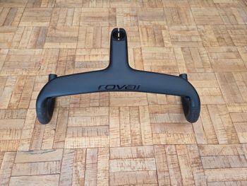 Used Specialized Roval Rapide 36cm x 110mm cockpit 2026 bike