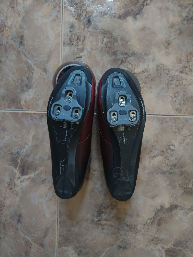 Used Shimano RC701 Size 43 2023 bike — image 2 of 2