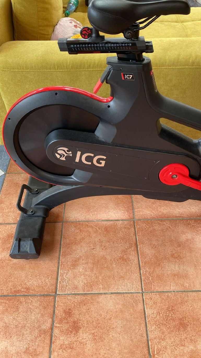 Used ICG Life Fitness IC7 bike — image 2 of 7