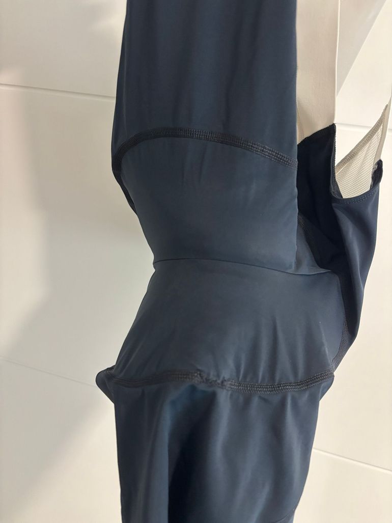 Used Rapha PRO TEAM BIB SHORTS III - LONG 2026 bike — image 4 of 6