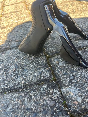 Used Shimano ULTEGRA Di2 R8050 Shifters bike — image 5 of 5