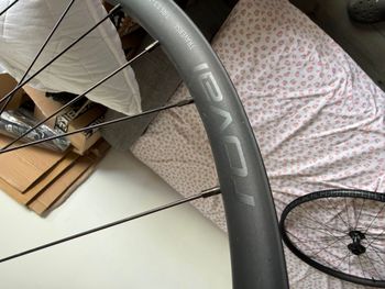 Used Roval MTB Wheelset bike — image 4 of 5