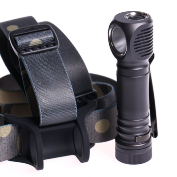 ZebraLight H600Fd Mk IV 18650 XHP50.2 Floody 5000K High CRI Headlamp Electronics usato