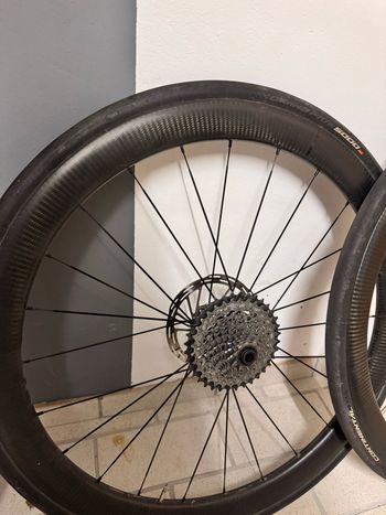 Used Mavic Cosmic SL 45 Disc 2025 bike — image 2 of 5