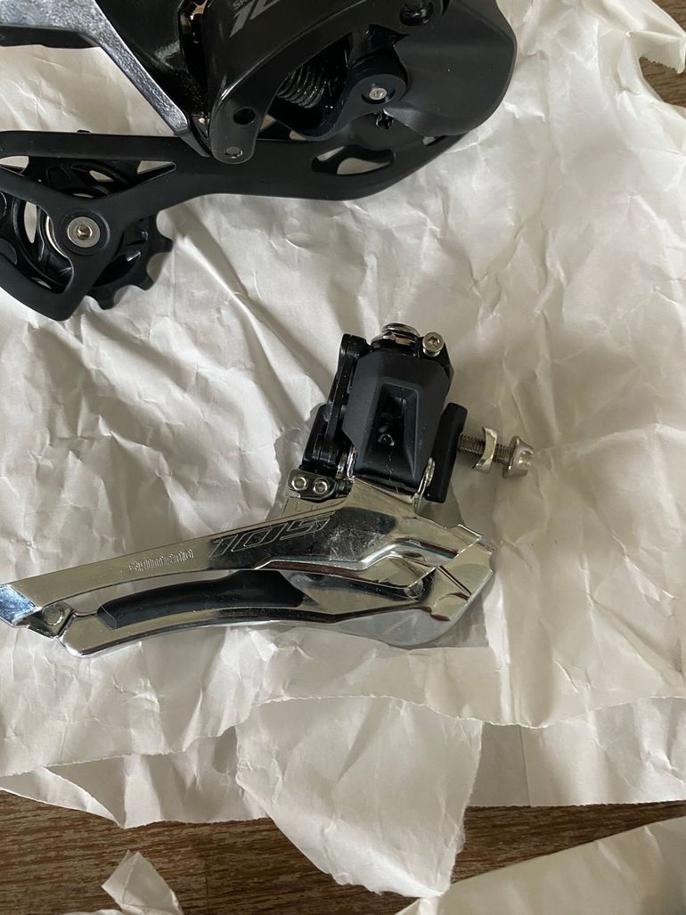 Used Shimano 105 bike — image 5 of 8