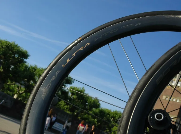 Used Campagnolo BORA ULTRA WTO 33/45+CULT+H.U.L.C.+C-LUX+Continental 5000 BESTzustand 2024 bike — image 3 of 6