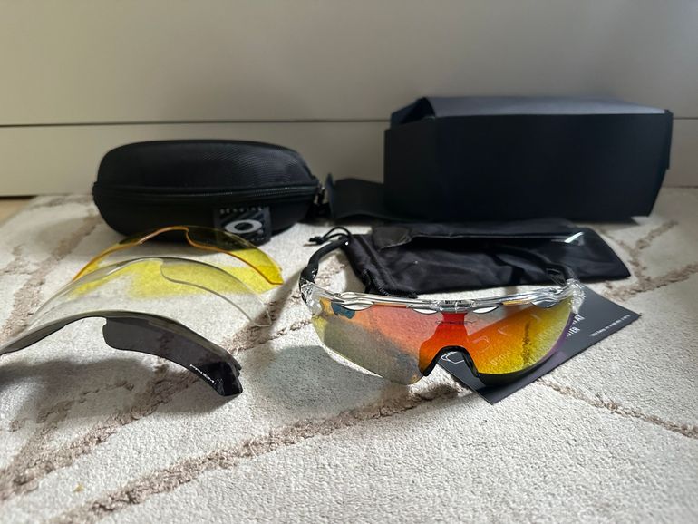 Used Oakley Radar EV Path 2026 bike — image 4 of 5